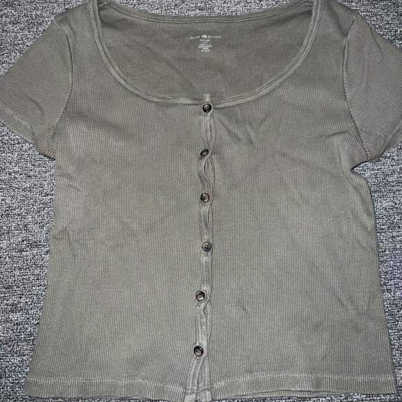 Brandy Melville T Shirt - Picture 1 of 3